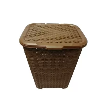   Rattan hatású fedeles szennyestartó barna színben (45 L-es)