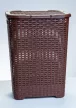 Rattan hatású fedeles szennyestartó barna színben (45 L-es)
