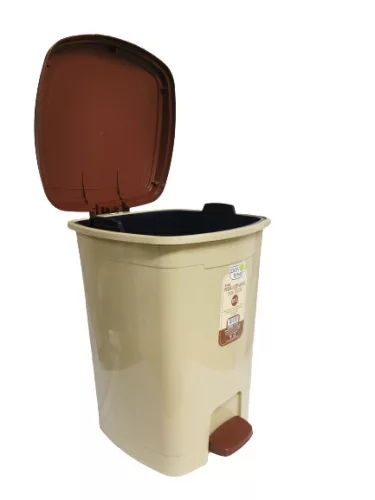 * Szemetes pedálos 52 L műanyag bézs (KKS)