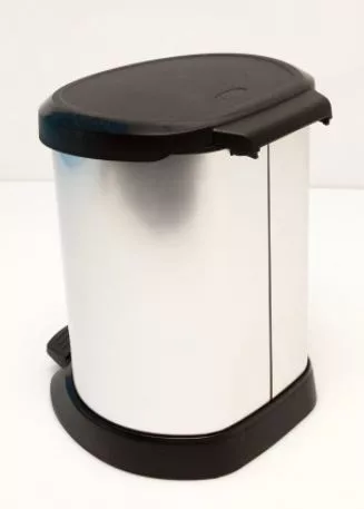 Fémhatású pedálos szemetes 5L (KKS)