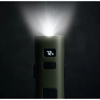 Bicikli lámpa és powerbank zöld