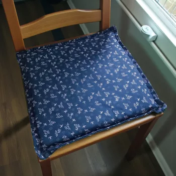 Konyhai pufi ülőpárna 38x38x4 cm kék színben