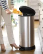 Curver fémhatású pedálos szemetes 40L 68x34,9x28,2 cm fém-fekete