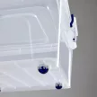 DÜNYA Tároló doboz 42 L műanyag átlátszó görgős 58x40x30,8 cm kék füllel