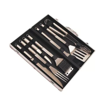   Riwall PRO RBBQ 7S SET 7-részes rozsdamentes acél grilleszköz készlet kofferben